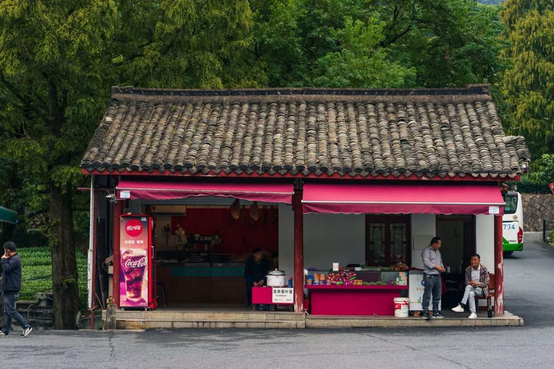 Longjing Caotang